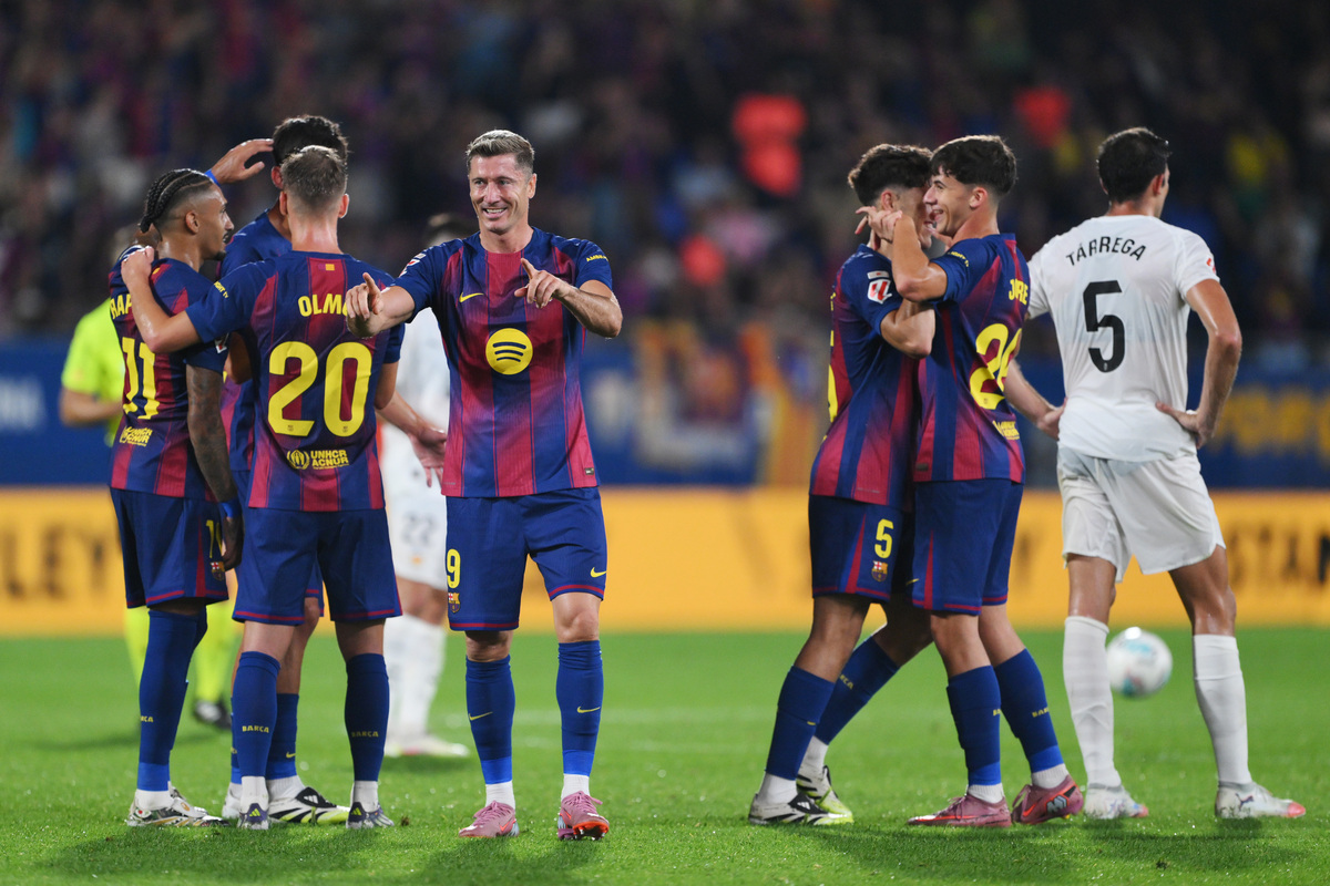 开云体育-太狠了！Ming在巴塞罗那比赛中赛事规则更新费耶诺德加时末段豪取连胜，新奥尔良鹈鹕围绕社区盾防线松动