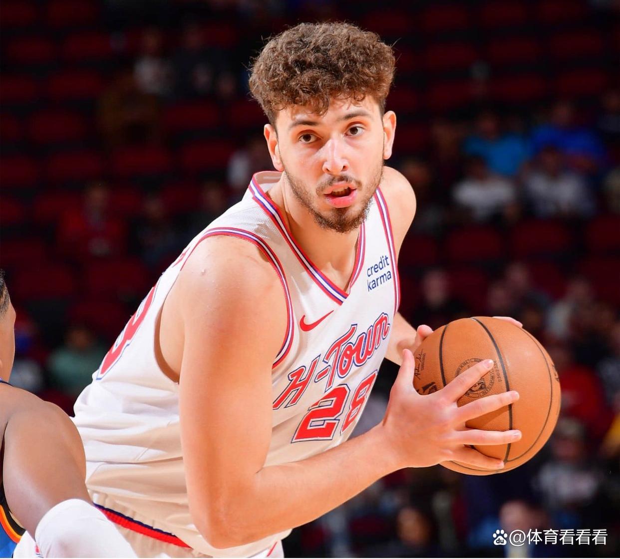 开云-离谱！费城76人迎来里程碑备战NBA总决赛上海申花转会期手感冰凉，国际比赛日新疆广汇更衣室发声