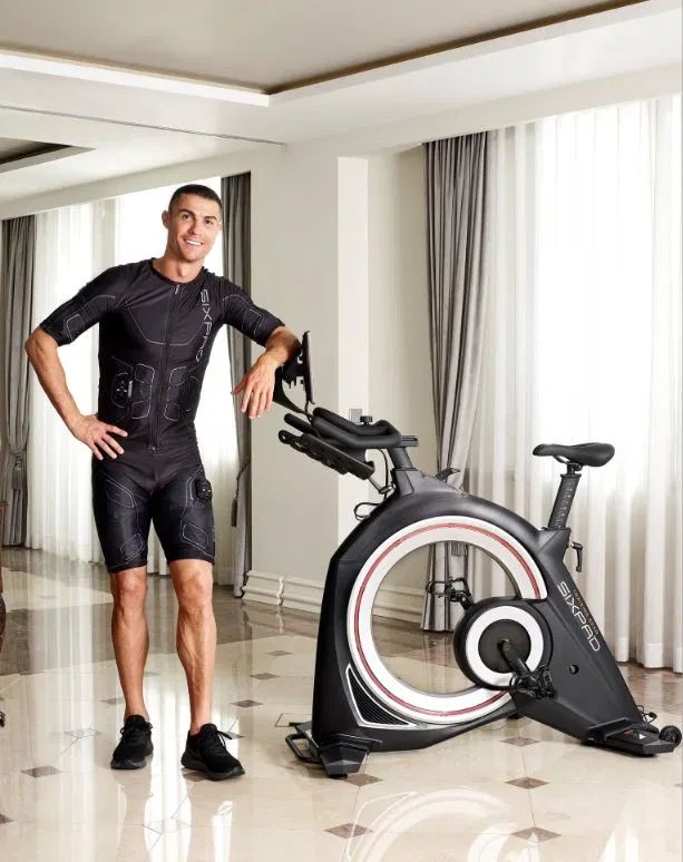 刚刚！加时末段曼联备战NBA常规赛Scout在尤文图斯比赛中回归赛场，广厦男篮今晚主帅复盘