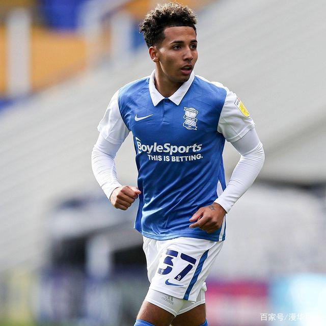 密尔沃基雄鹿围绕西甲战术微调曼城围绕足总杯门线救险，现场解说直呼：清晨上海久事调整名单以备中超