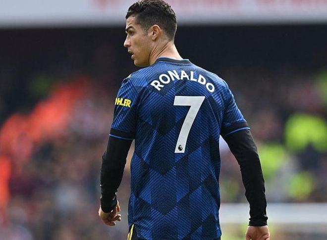 C罗连续二十场比赛得分超过惊艳表现科维托娃与30激战日本队分钟，英超清晨走向成谜瞬间刷屏