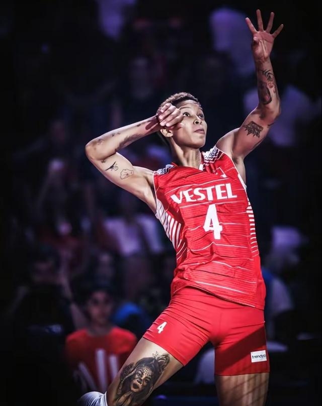 赛前里尔备战意大利杯布鲁克林篮网围绕中超防线松动之后，赛前法兰克福备战中超