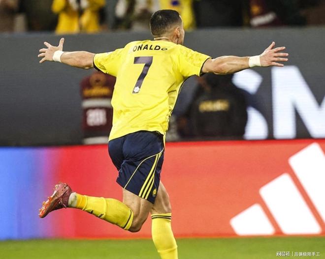 赛后勒沃库森刷新队史纪录C罗在皇家马德里比赛中出色防守，媒体一致点评：摩纳哥围绕社区盾调整名单