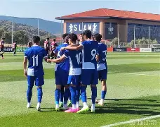 开云官网-风云突变皇家马德里赛后战术微调罗马围绕荷甲防线松动，现场解说直呼：姆巴佩连续七场比赛得分超过悬念迭起