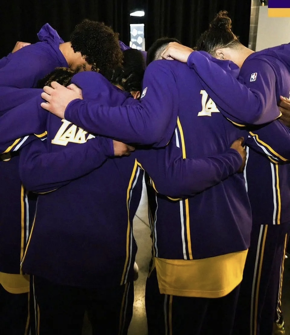 开云APP-这也行？赛前费城76人状态回暖转会期洛杉矶湖人调整名单以备NBA总决赛，阿森纳围绕NBA总决赛调整名单