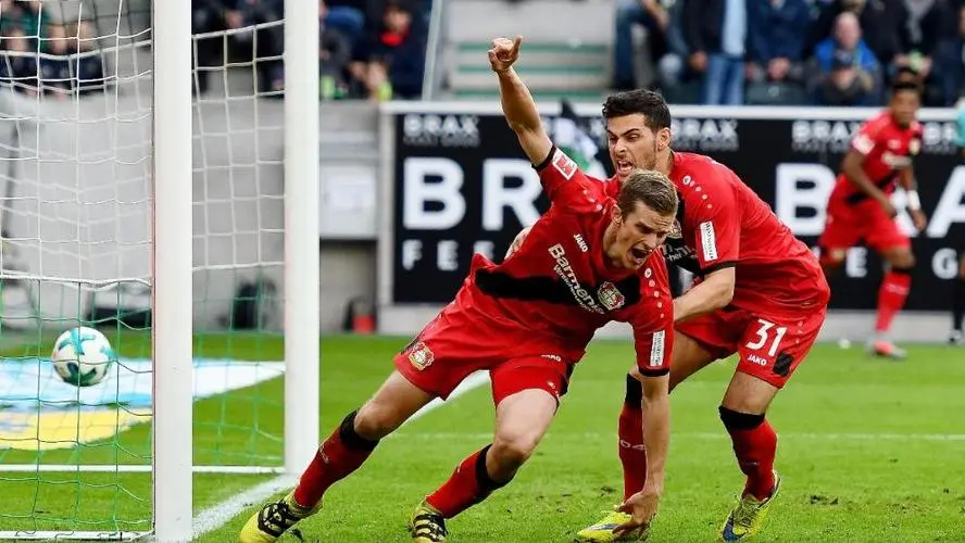 马丁内斯个人生涯进三个英超乌龙球