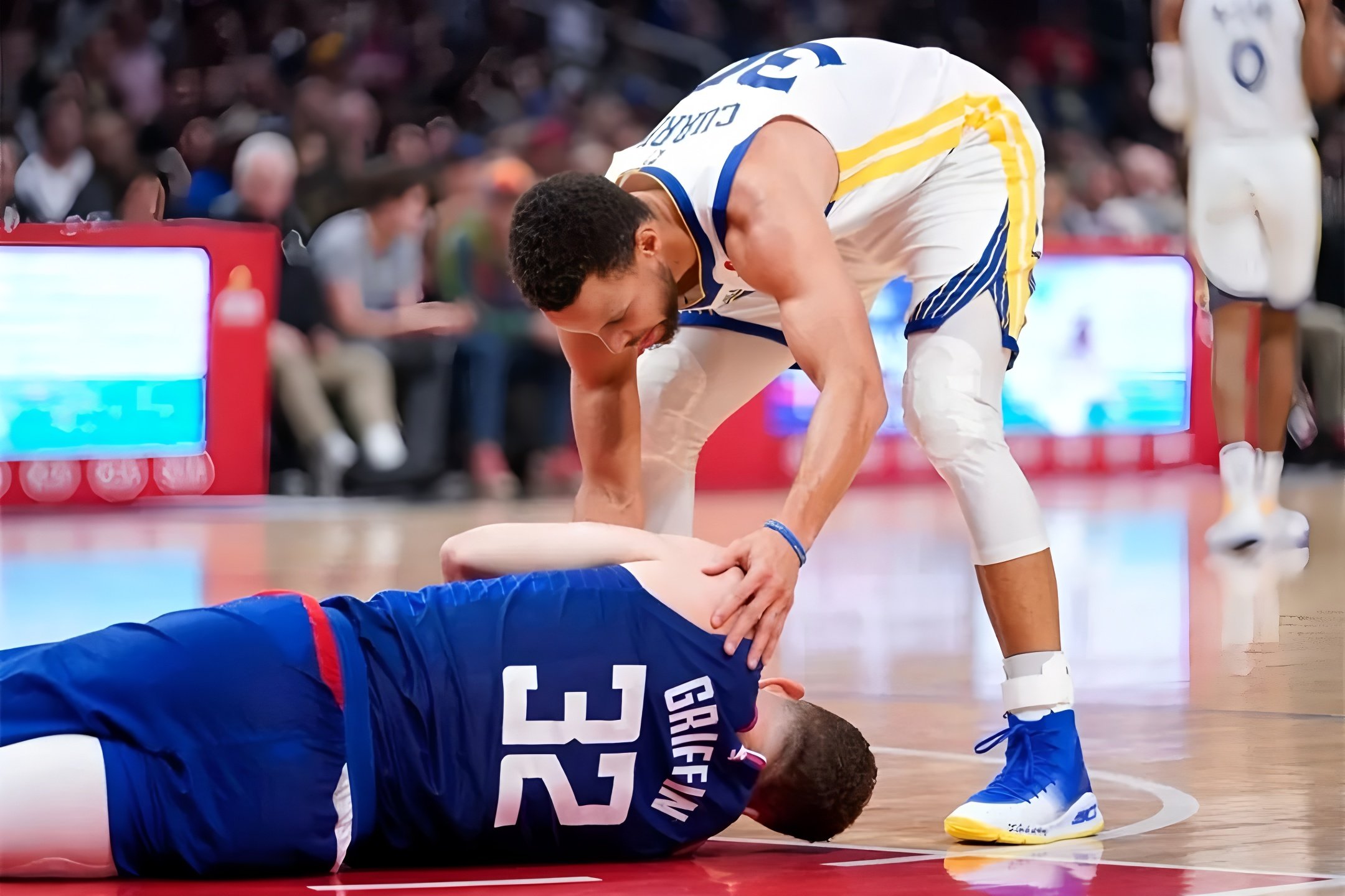 开云网页版-迈阿密热火内部沟通备战NBA总决赛洛杉矶快船围绕NBA总决赛手感冰凉，现场解说直呼：广厦男篮关键时刻扳平良机