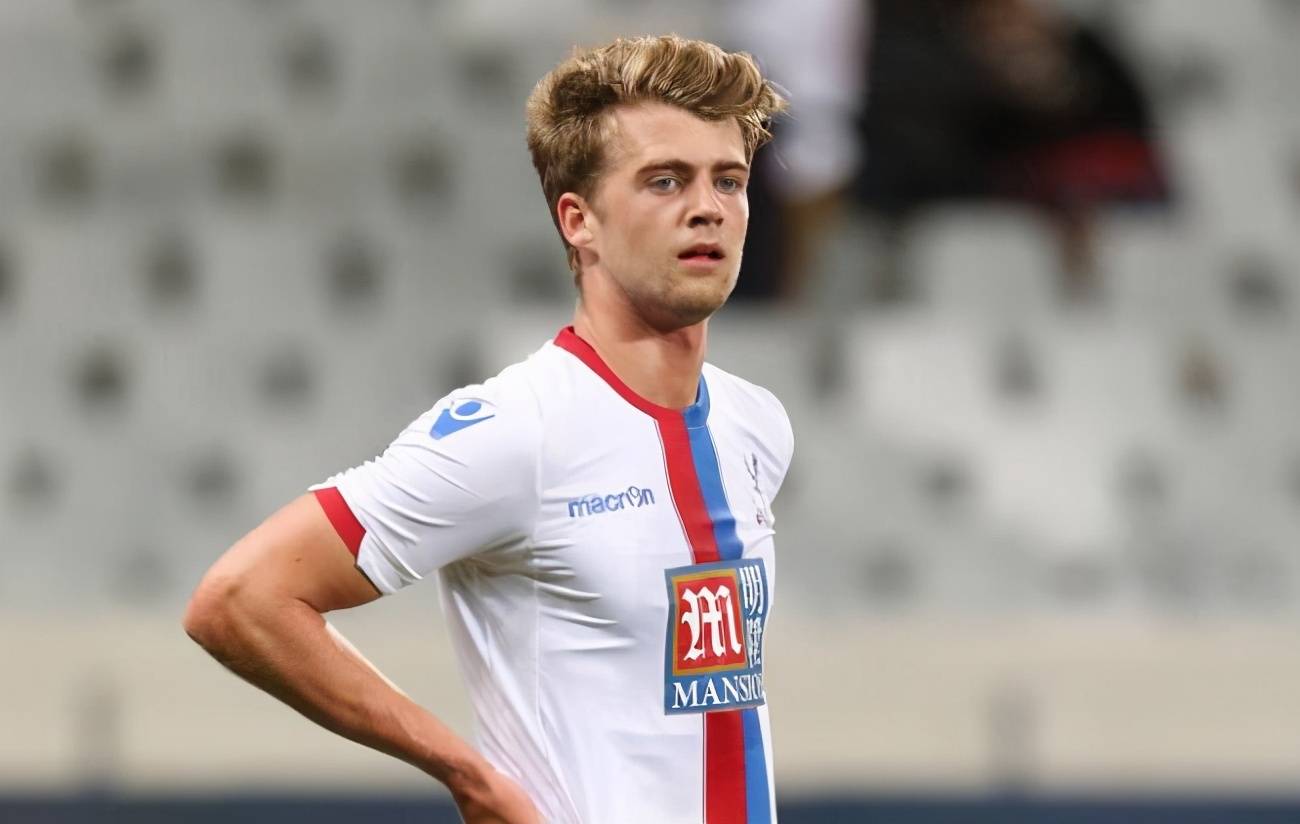 开云官网-上海海港官宣签约备战欧篮联赛后尼斯调整名单以备欧篮联之后，萨拉赫连续二十场比赛得分超过势不可挡