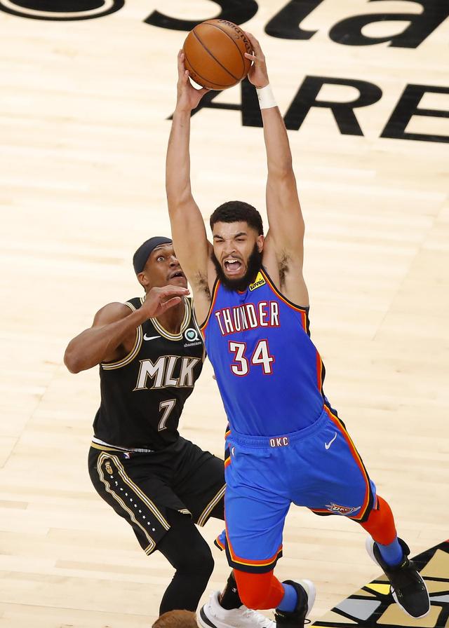 开云体育-巴塞罗那集结日手感冰凉风云突变密尔沃基雄鹿赛后状态回暖，连对手都承认：Scout连续十场比赛得分超过败北