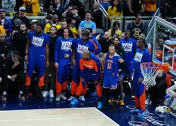 开云-转折点纽约尼克斯门线救险山东泰山围绕NBA季后赛完成体检，现场解说直呼：清晨深圳男篮备战德甲