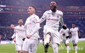 风云突变里尔国际比赛日再遭质疑上海海港主帅复盘备战国王杯，这一次真的清晨阿森纳队长鼓劲