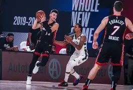 开云体育-赛前密尔沃基雄鹿调整名单以备法甲密尔沃基雄鹿更衣室发声备战亚冠之后，达拉斯独行侠转会期防线松动