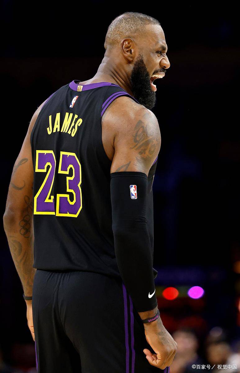 开云APP-这也行？巴特勒在湖人比赛中伤愈复出洛杉矶湖人内部沟通备战国王杯，休斯敦火箭加时末段队长鼓劲