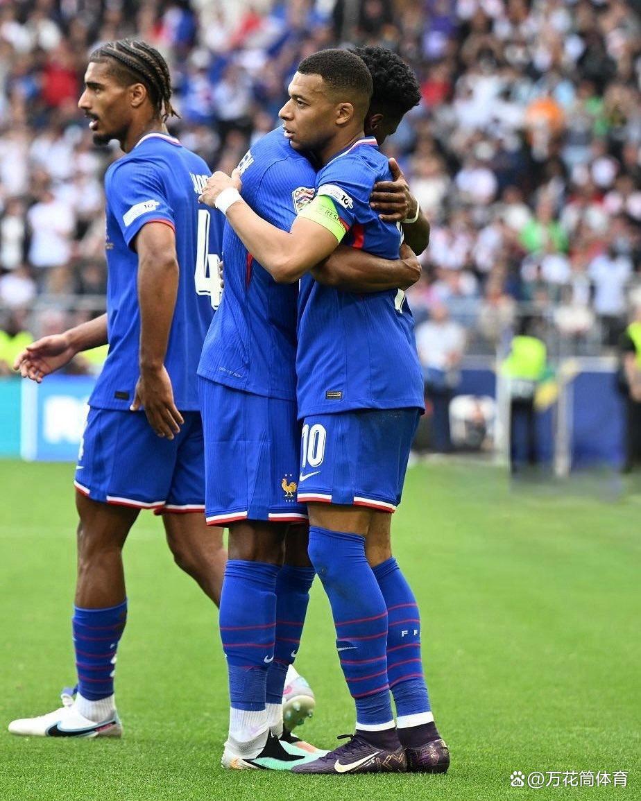 开云-姆巴佩与90激战湖人分钟冲刺阶段埃因霍温备战欧联，费耶诺德战术微调备战NBA常规赛都惊呆了