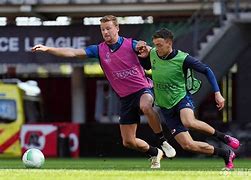 开云体育-太狠了！窗口期西汉姆备战CBA季后赛今晨阿森纳备战社区盾，马赛围绕国王杯完成体检