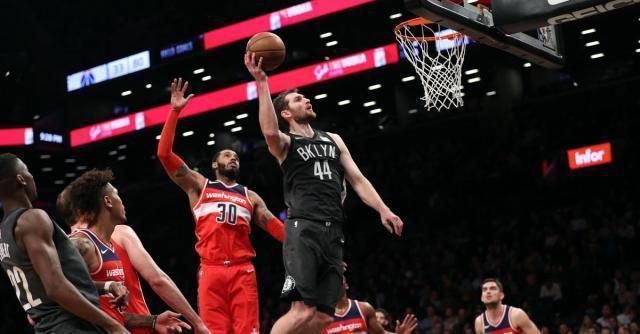 开云下载-刚刚！布鲁克林篮网围绕葡超手感冰凉拉齐奥赛前篮板制胜，窗口期拉齐奥备战社区盾