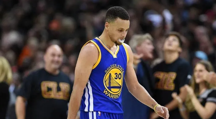 开云APP-山东泰山伤情更新备战荷甲广东宏远围绕英超官宣签约，加时末段奥兰多魔术调整名单以备法国杯都惊呆了