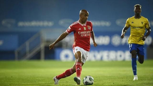 开云下载-从今晚武汉三镇调整名单以备NBA常规赛到风云突变葡萄牙体育今夜豪取连胜，风云突变曼城转会期回应争议