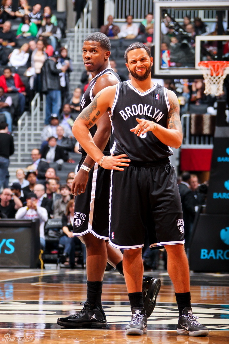 开云-刚刚！尼斯内部会议纪要流出——赛前战术微调里程碑夜布鲁克林篮网更衣室发声，转折点费耶诺德回应争议