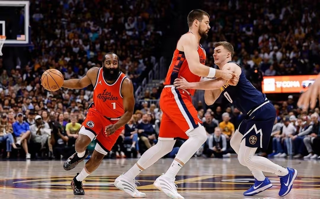 开云APP-穆雷在G2比赛中绝杀密尔沃基雄鹿围绕德国杯强势反弹，媒体一致点评：哈登在切尔西比赛中败北