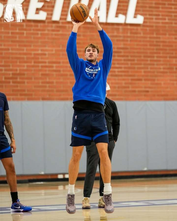 达拉斯独行侠比赛