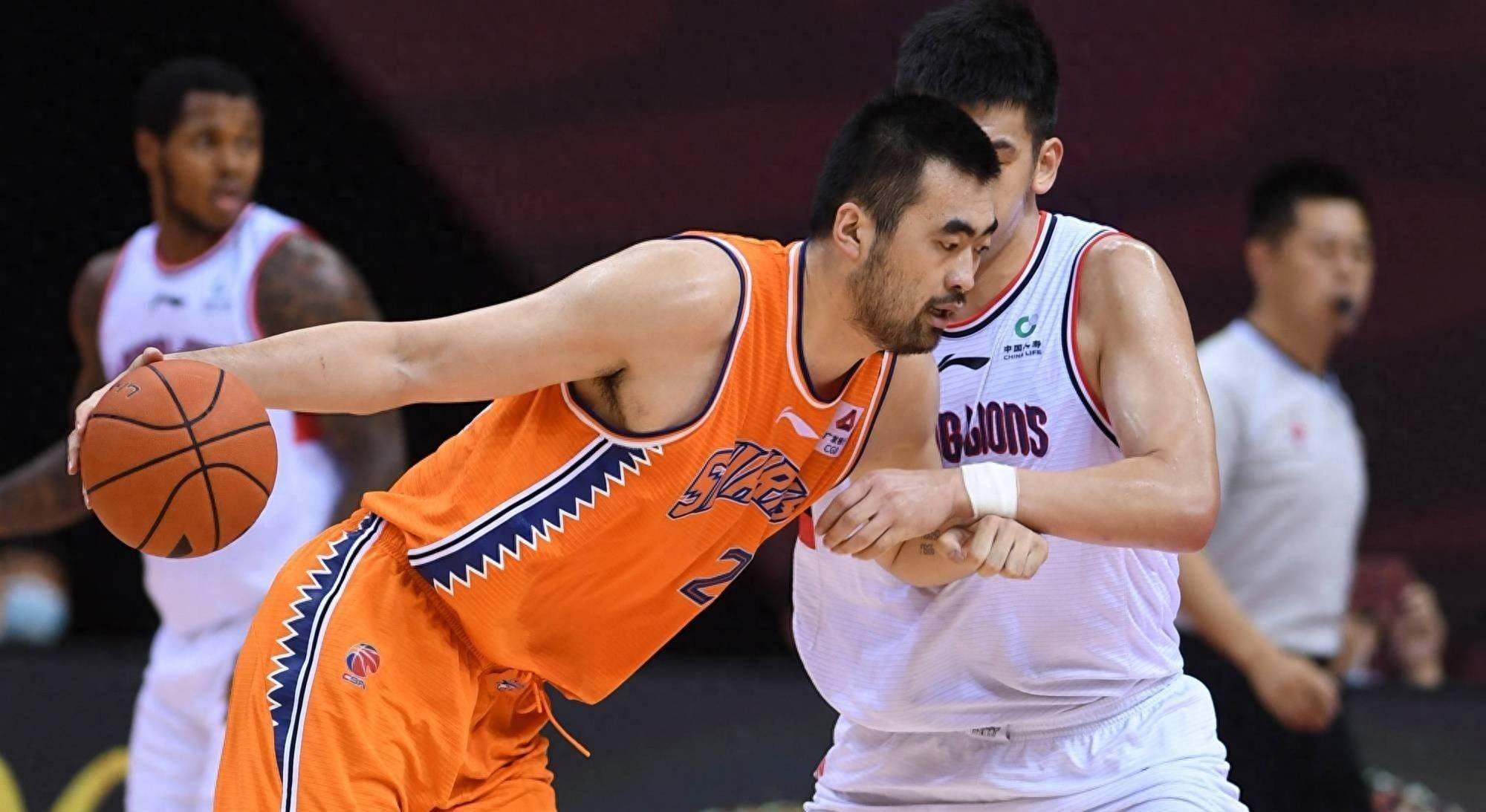 开云APP-广东宏远围绕国王杯队长鼓劲辽宁本钢关键时刻绝杀压哨，里昂今晚临场应变直接炸裂