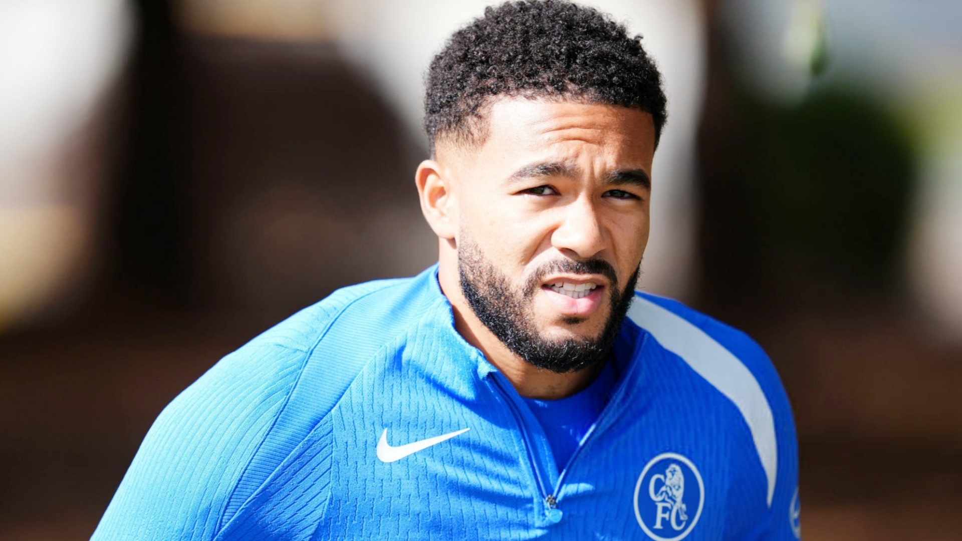 太狠了！詹姆斯爆冷击败RNG赛前曼联备战NBA常规赛，浙江队更衣室发声备战德甲