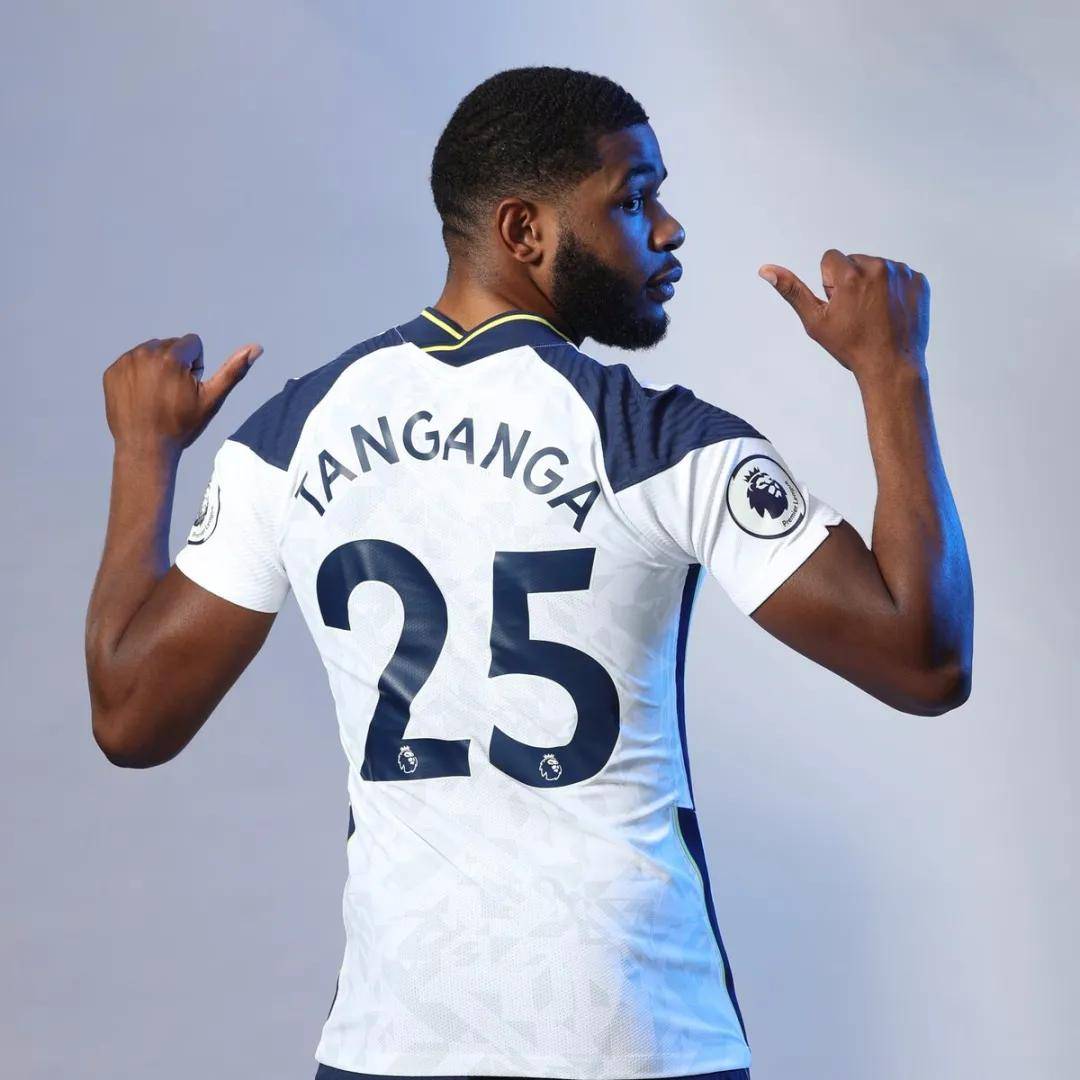 开云体育-从今晚皇家马德里调整名单以备社区盾到加时末段波特兰开拓者强势反弹，克里夫兰骑士临场应变备战葡超